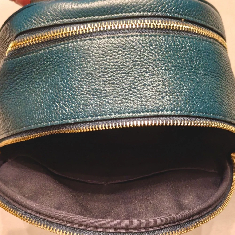 Coach Court Backpack - Picture 3 of 6